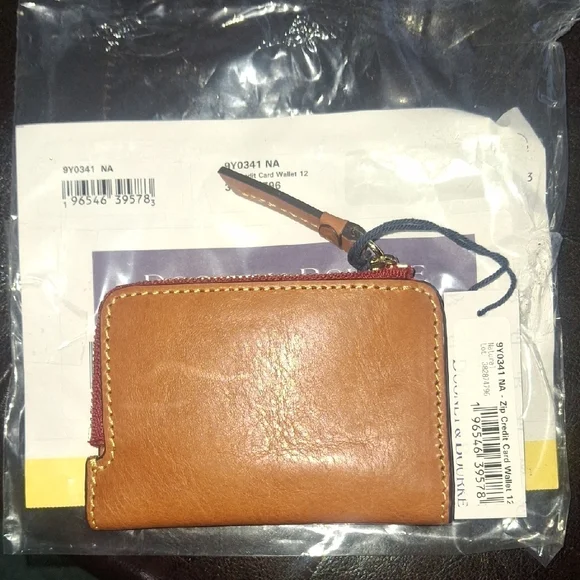 Dooney & Bourke Florentine Zip Credit Card Wallet 12 - Picture 2 of 6